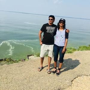 Meet your Posher, Roshneey